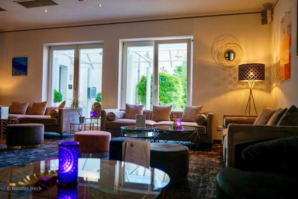 Hotel Ambiente Walldorf Walldorf  Bagian luar foto