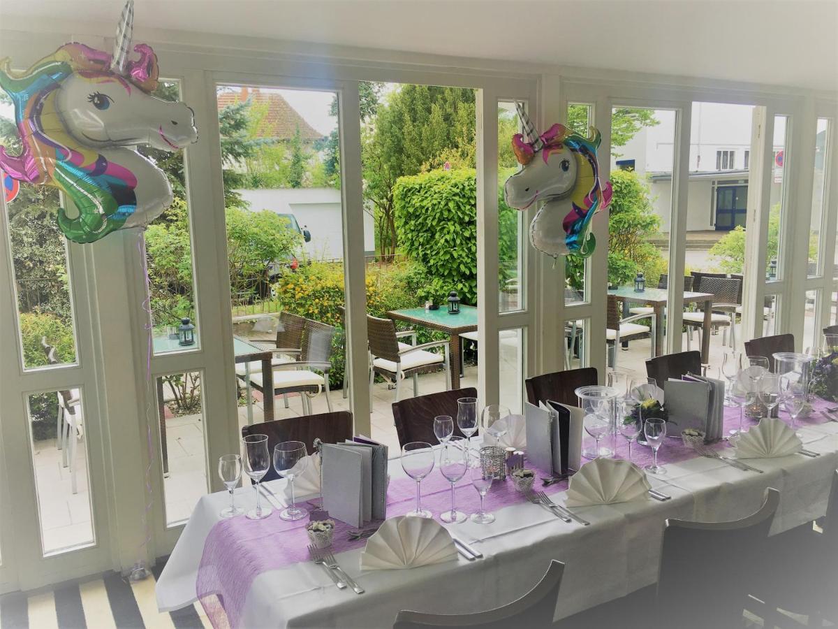 Hotel Ambiente Walldorf Walldorf  Bagian luar foto