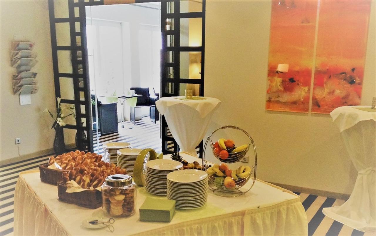 Hotel Ambiente Walldorf Walldorf  Bagian luar foto