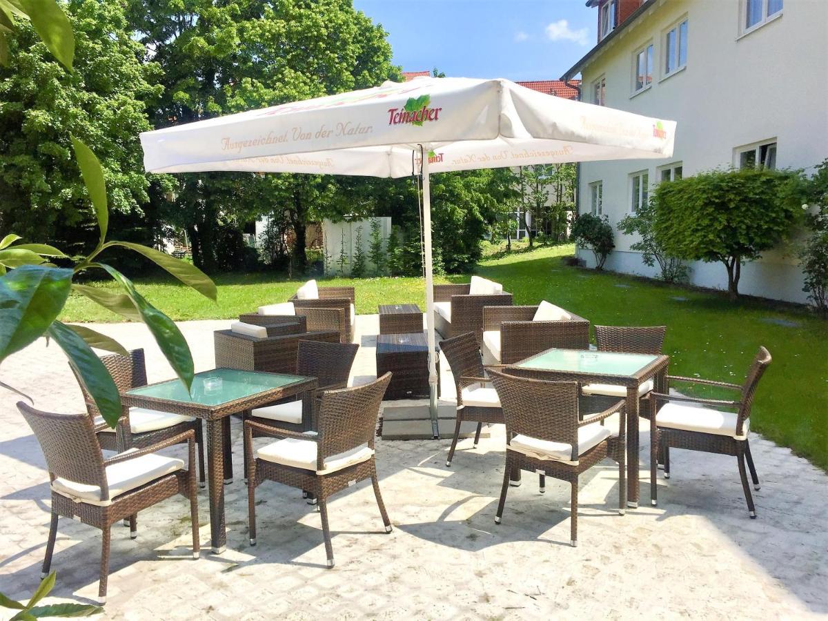 Hotel Ambiente Walldorf Walldorf  Bagian luar foto