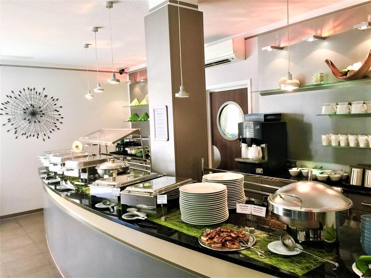 Hotel Ambiente Walldorf Walldorf  Bagian luar foto