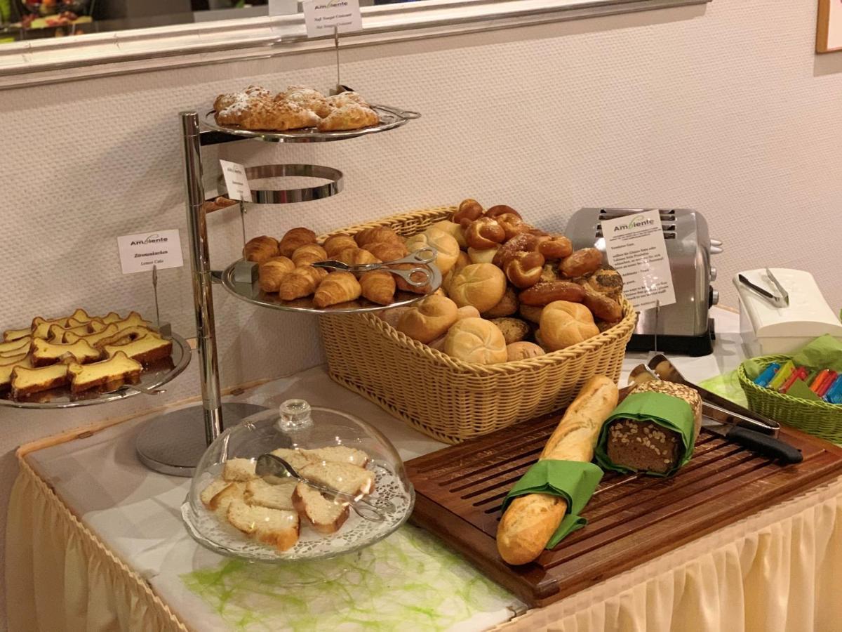 Hotel Ambiente Walldorf Walldorf  Bagian luar foto